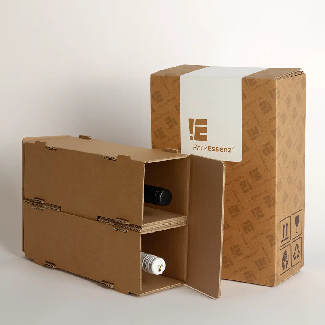Transport- und Versandverpackung. Diese Transport- und Versandverpackung gewährleistet für Winzer und Weingüter den sicheren Versand von 2, 4 oder 6 Weinflaschen. Individuelle Bedruckung von einfarbigem Streudruck bis hin zu vierfarbigen Motiven. Besonders hochwertig und effektvoll der Druck mit Weiß als 5. Druckfarbe.